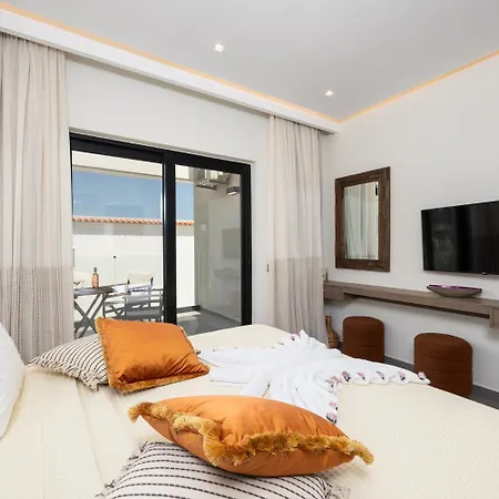 Halcyon Villa *