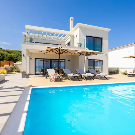 Villa Halcyon