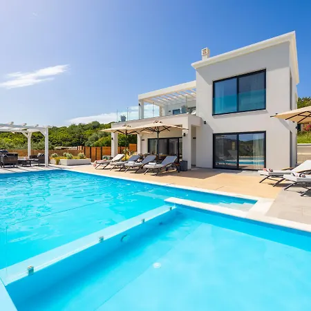 Halcyon Villa *